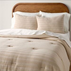 NWT 3pc King Tonal Stripe Comforter Set Tan - Hearth & Hand with Magnolia